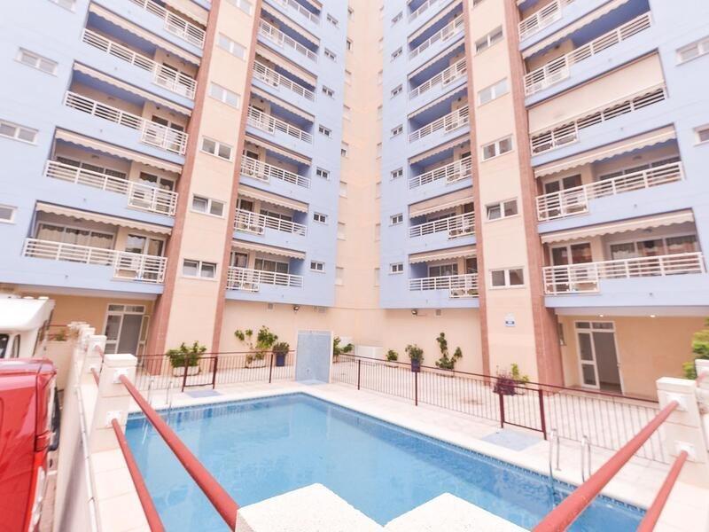 Apartamentos Marblau Peredamar-Julio Y Agosto Solo Familias Гандия Екстериор снимка