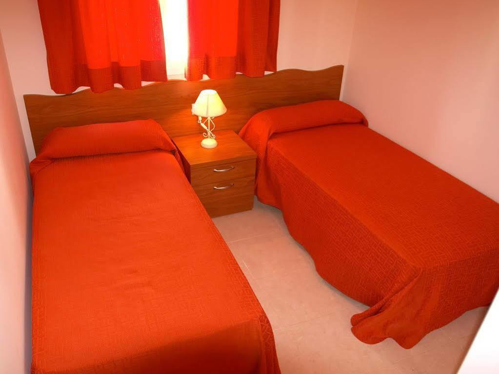 Apartamentos Marblau Peredamar-Julio Y Agosto Solo Familias Гандия Екстериор снимка