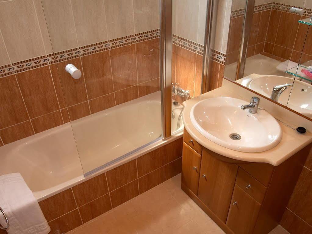Apartamentos Marblau Peredamar-Julio Y Agosto Solo Familias Гандия Екстериор снимка